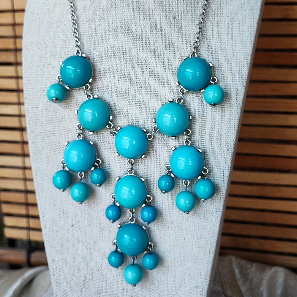 Two Tone Mermaid Bubbles Acrylic Silver Tone Statement Necklace Unsigned TicToc